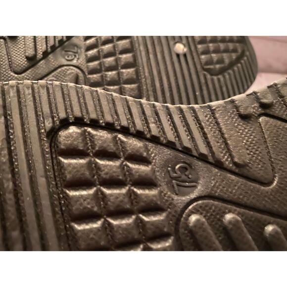 Danskin Cheerful Black Slip-On Knit Sneakers Women’s 7.5 Lightweight - Picture 3 of 6